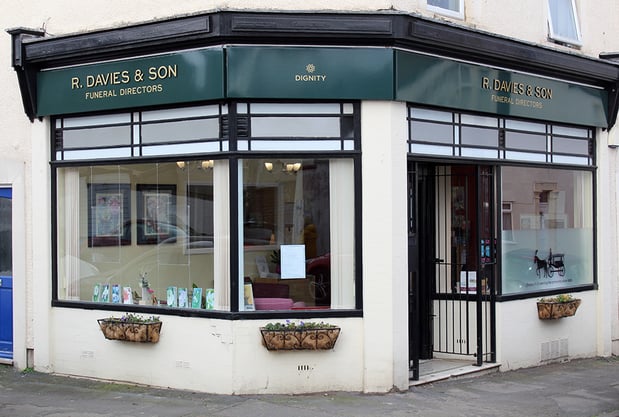 Funeral Directors Bristol, Here for your Family | R. Davies & Son