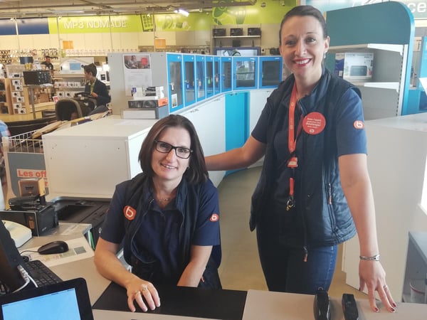 Sarah et Céline, conseillères services clients Boulanger Poitiers sud