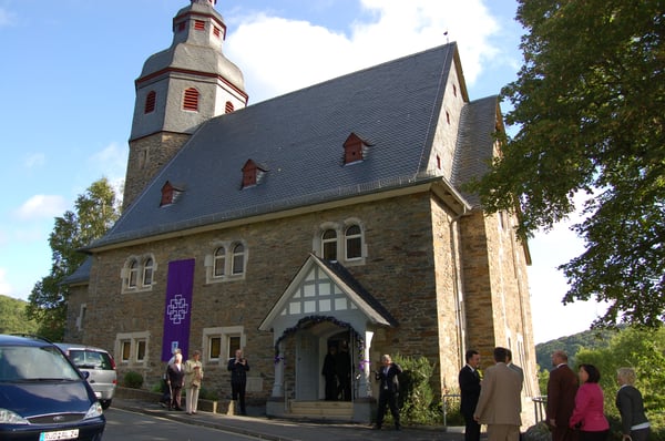 Evangelische Kirche Kettenbach - Evangelische Gesamtkirchengemeinde Mittlerer Untertaunus (MUT)