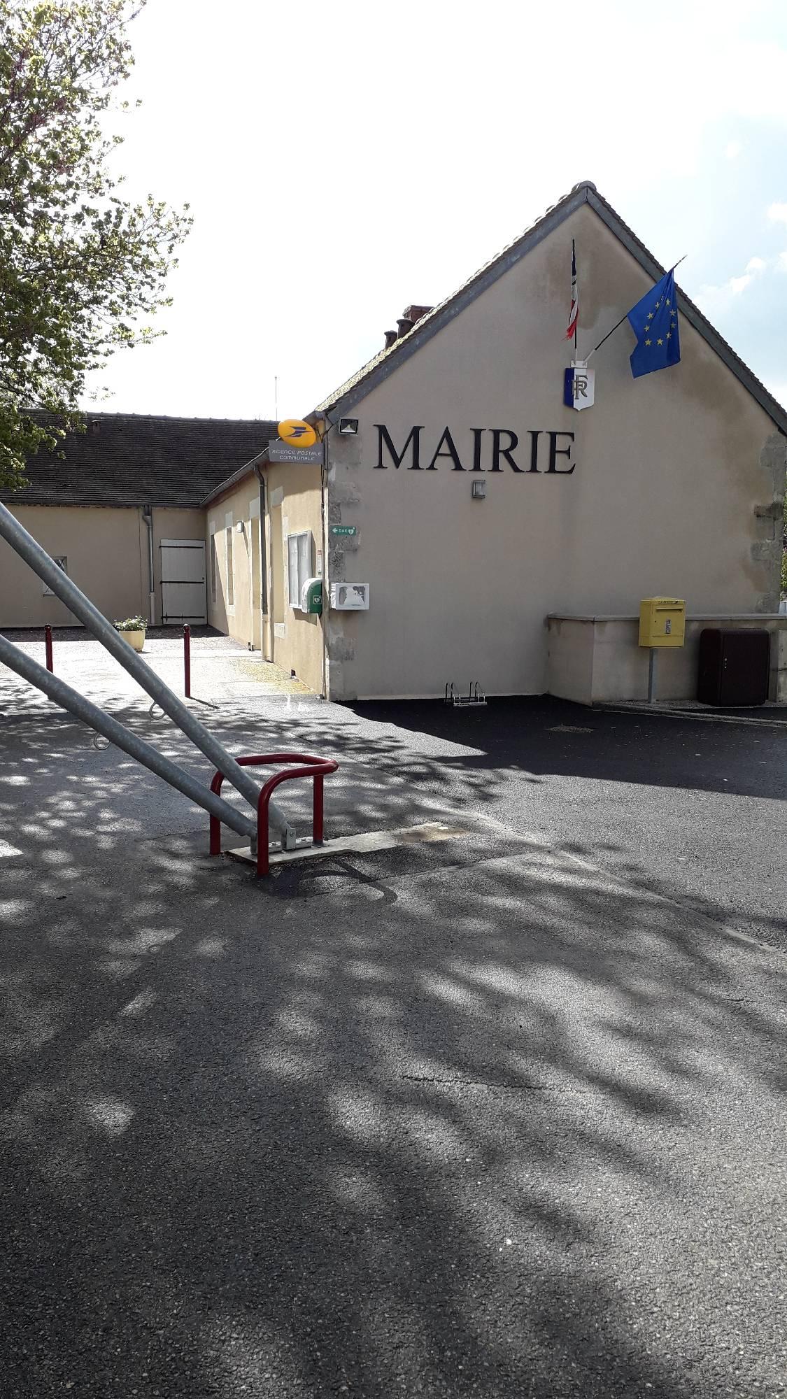 La Poste Agence Communale JUSSY LE CHAUDRIER Mairie (18140) La Poste